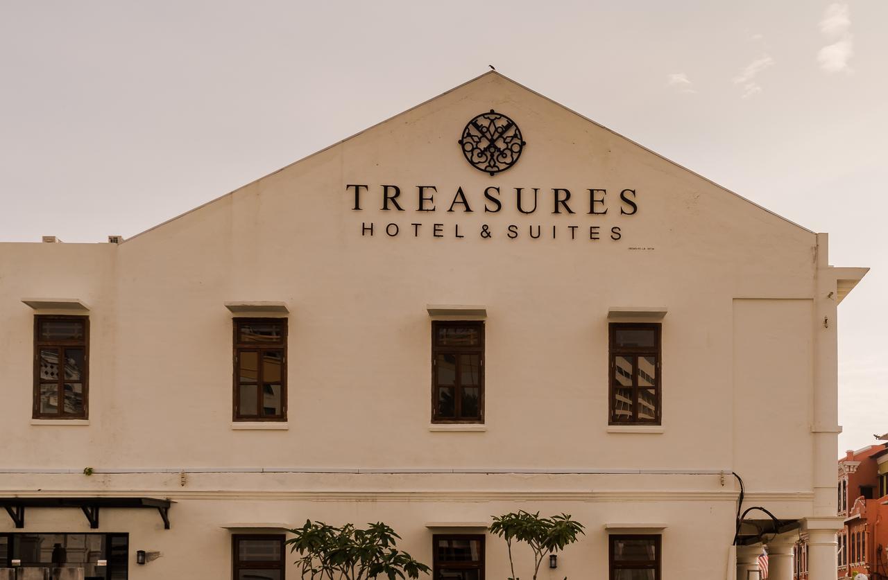 Treasures Hotel And Suites Малакка Экстерьер фото