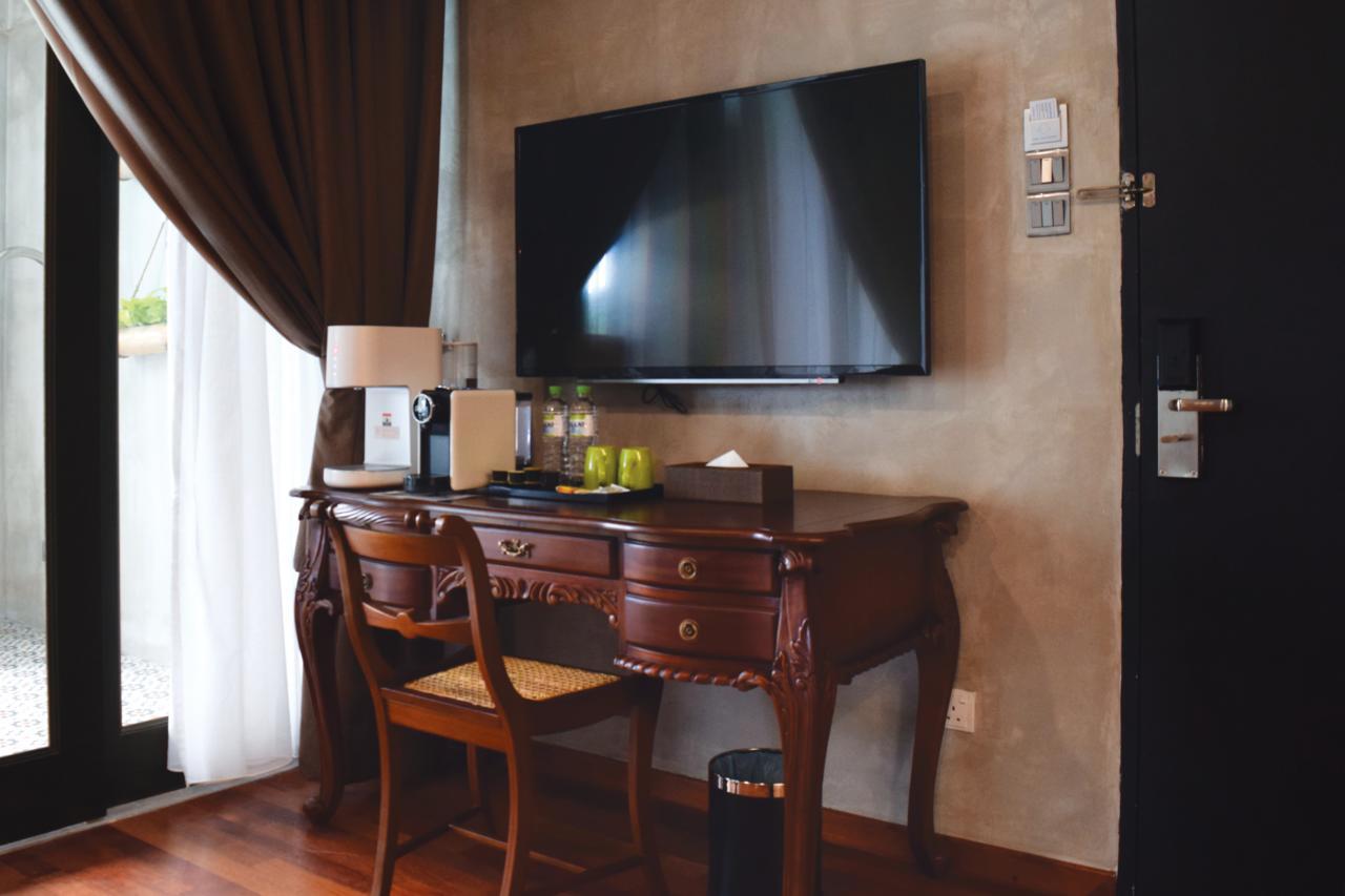 Treasures Hotel And Suites Малакка Экстерьер фото
