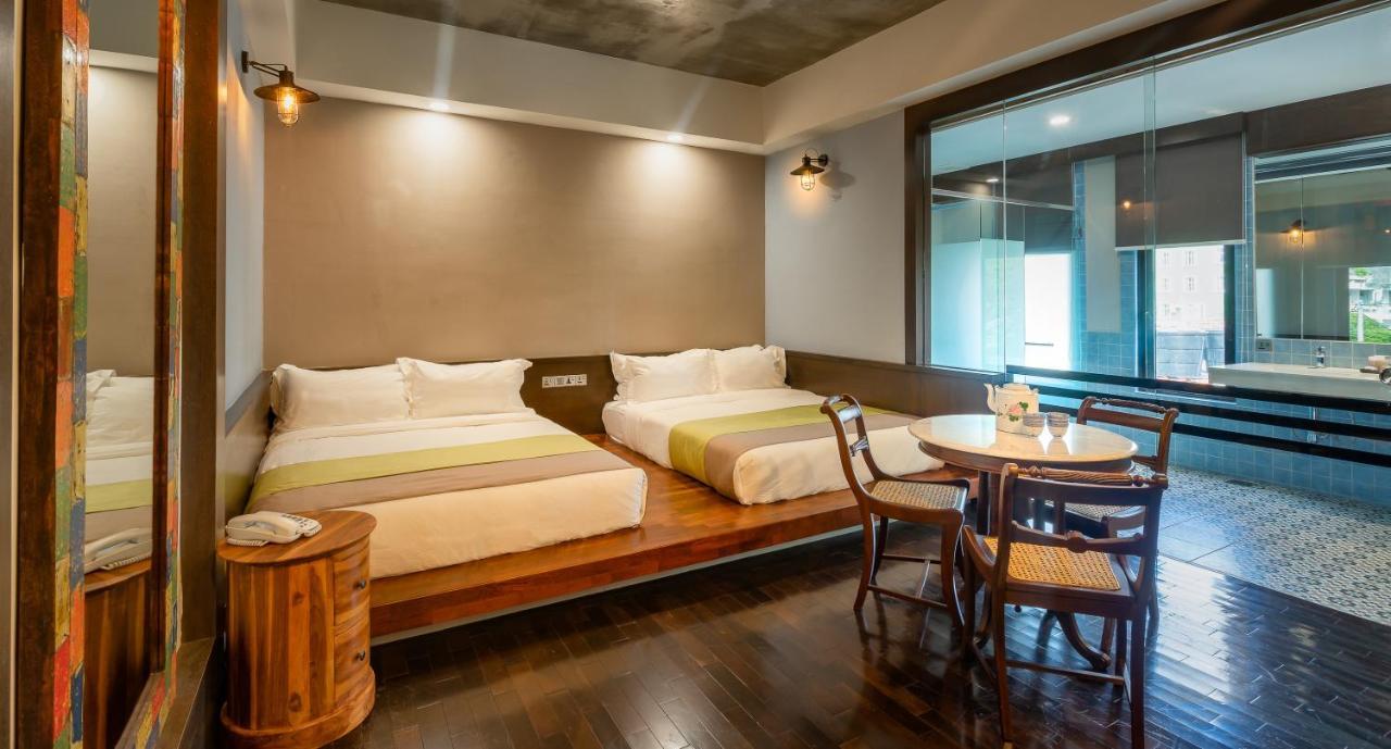 Treasures Hotel And Suites Малакка Экстерьер фото